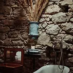 Artistic Loft Near Carcassonne