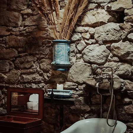 Artistic Loft Near Carcassonne